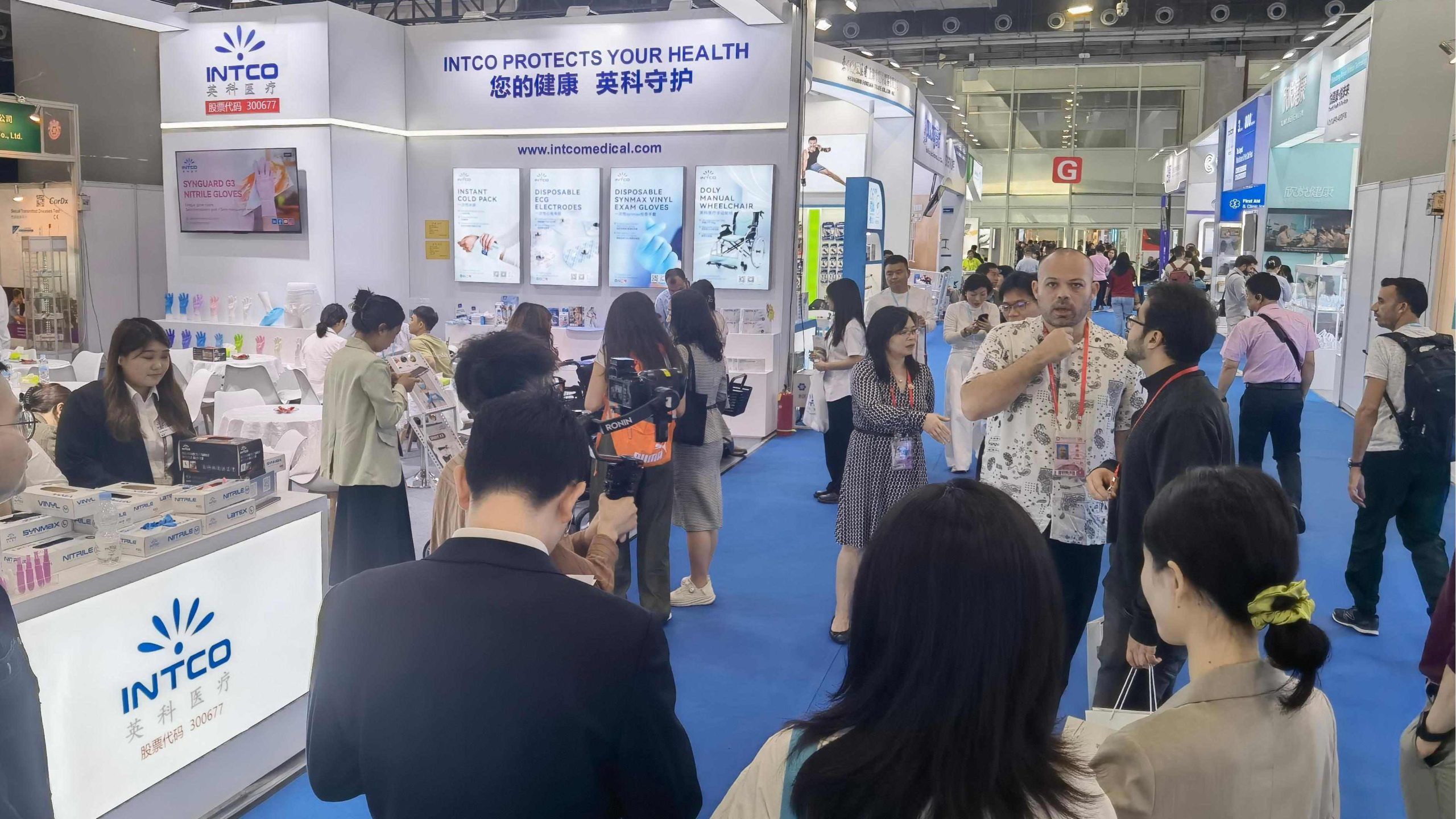 INTCO Medical Shines at 136th Canton Fair Phase 3 Showcasing China's Manufacturing Strength